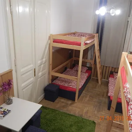 Violet Hostel * Budapest